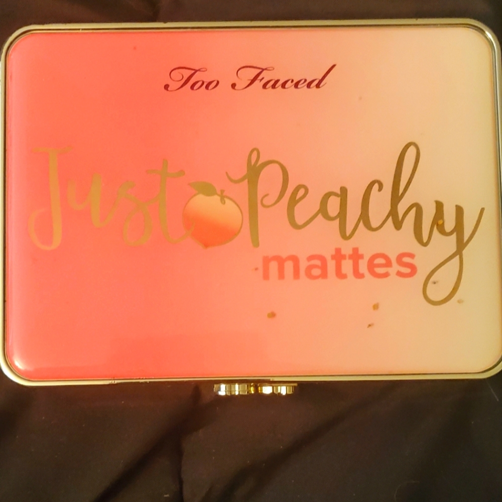 Peach Eyeshadow